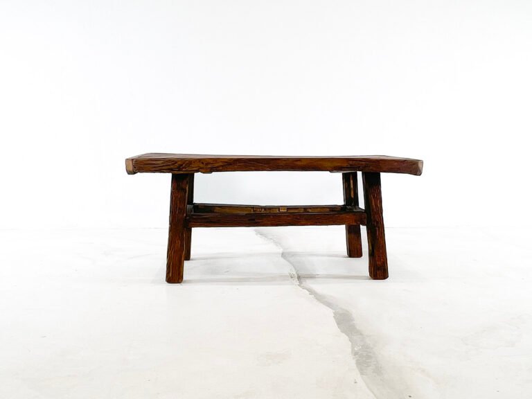 Mesa de centro de Madera natural.