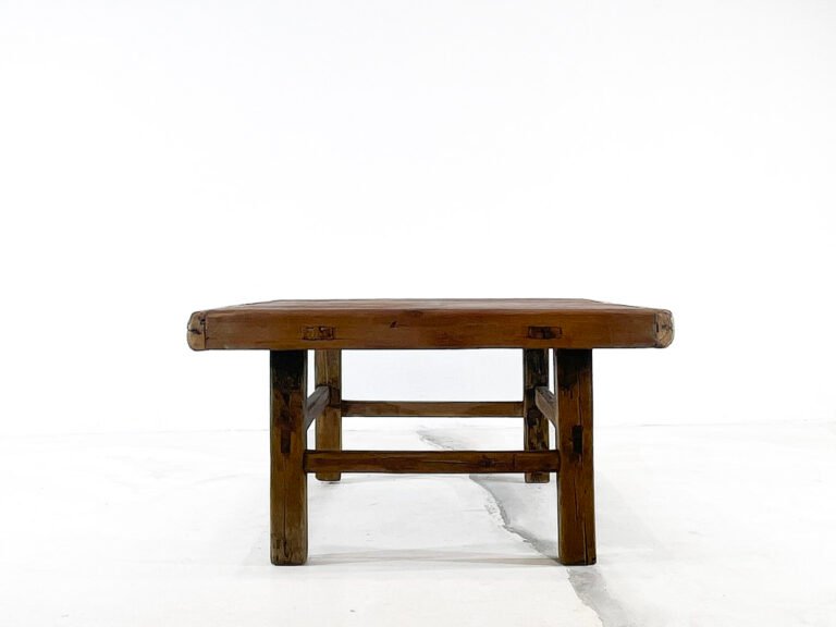Mesa de centro de Madera natural.