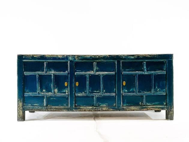 Aparador rústico azul.