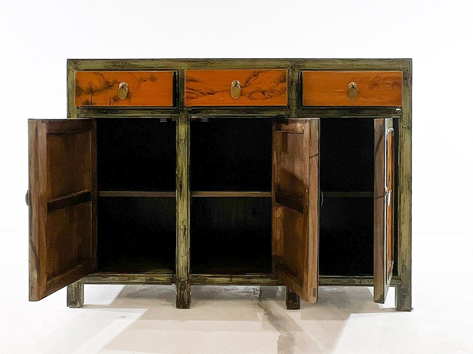 Aparador Pintado a Mano. - Imagen 2